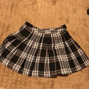 Forever 21, Pleated Skirt Size: S